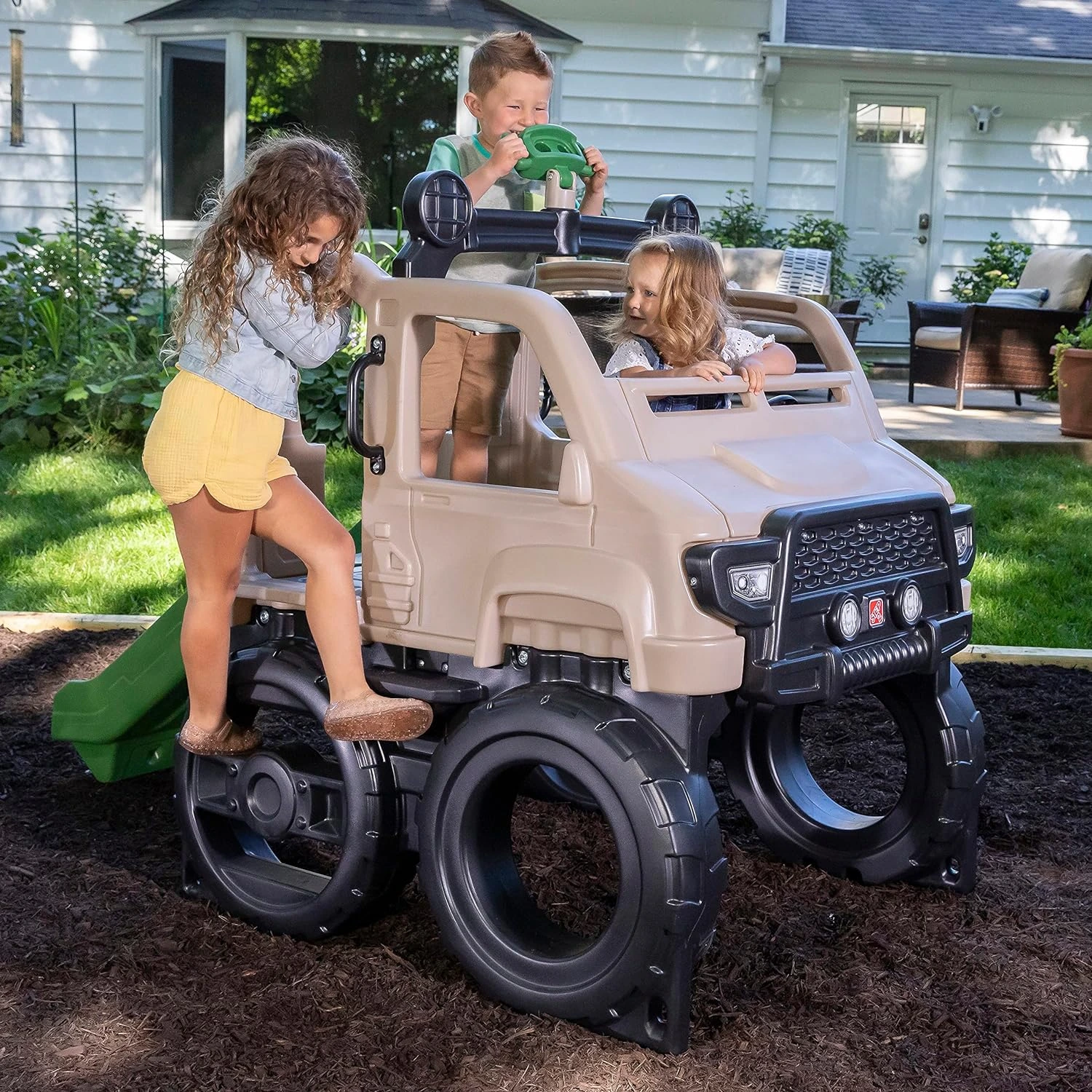 Step2 Truck Climber, Kids Outdoor Playset, Backyard Playground Set, Slide & Climbing Wall, Outside Jungle Gym, for Toddlers 2-5 Years Old - Image 7