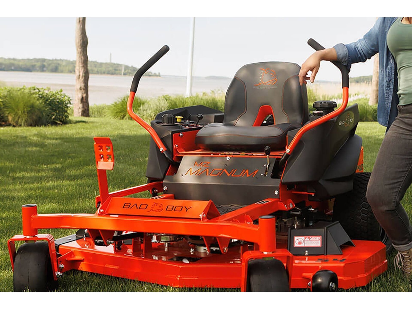 Bad Boy Magnum 54 in. 24 HP Gas Zero-Turn Mower - Image 13