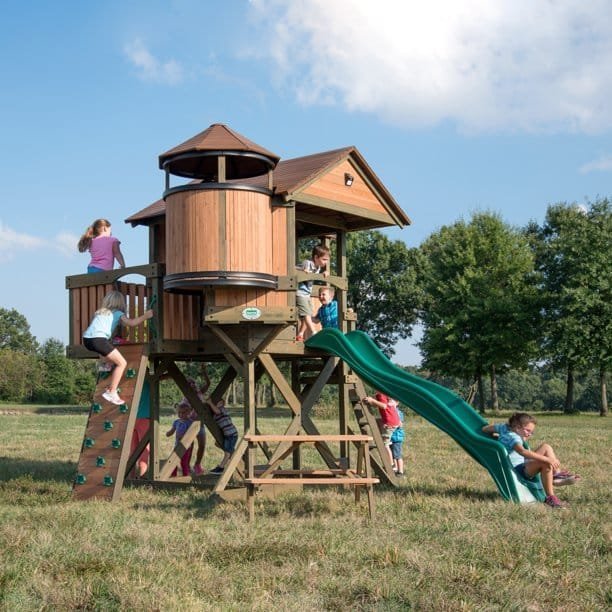 Backyard Discovery Eagles Nest Playhouse - Image 2