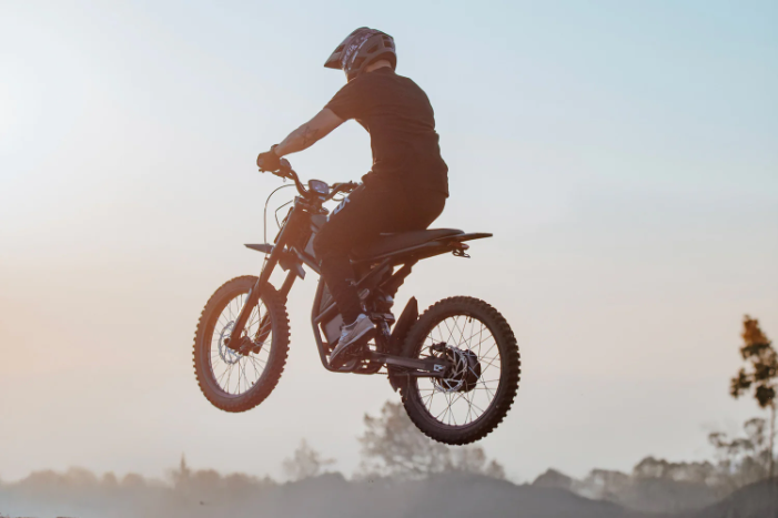 Riding Times GT73 48V/36Ah 2400W Off-Road Electric Dirt Bike - Image 2