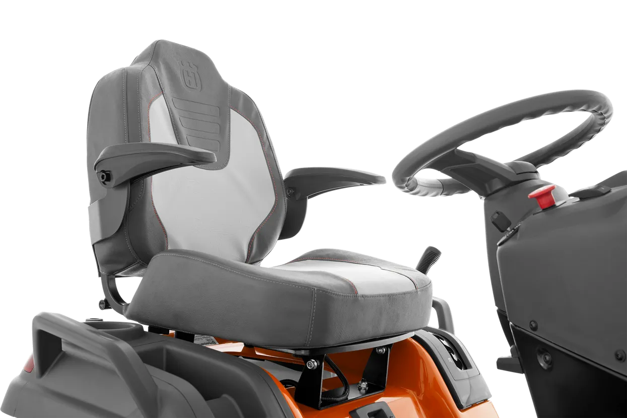 Husqvarna TS 348XD Lawn Tractor - Image 5